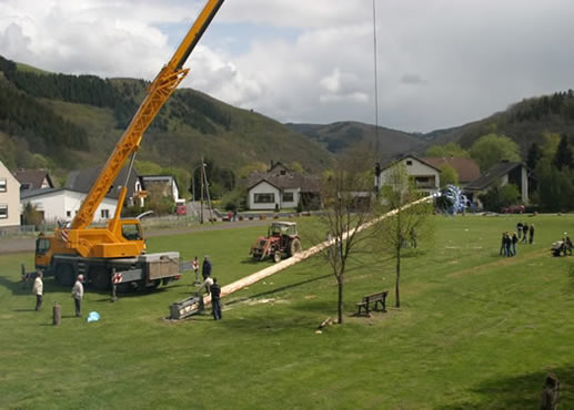 2008